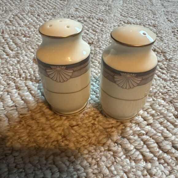 Vintage Noritake Stanford Court‎ Salt Pepper Shaker - Fine China - Japan - Picture 2 of 5